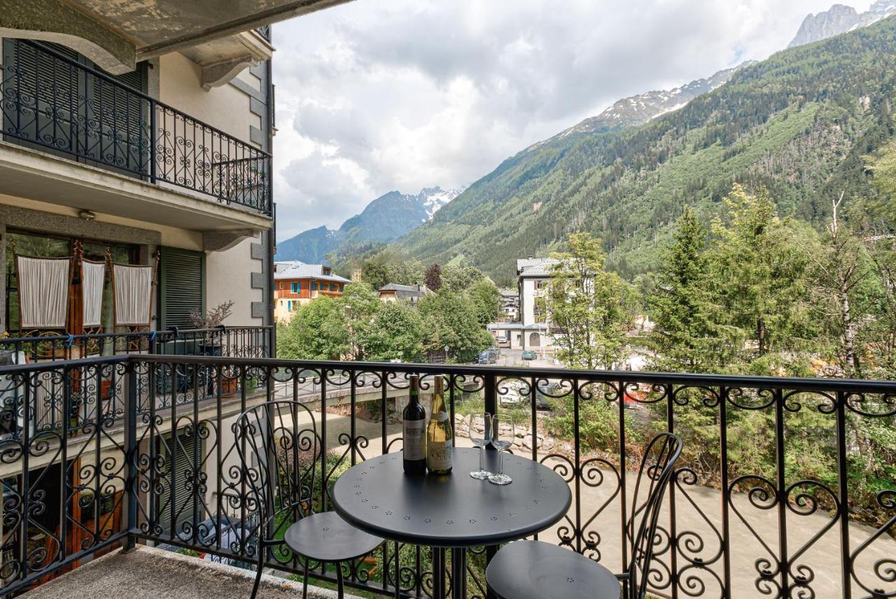 Apartment Cosmiques - Alpes Travel - Central Chamonix - Sleeps 4 Exterior foto