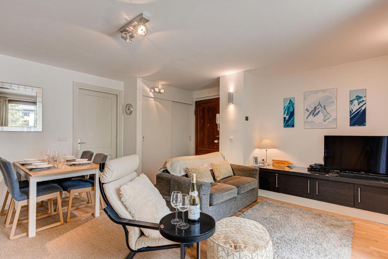 Apartment Cosmiques - Alpes Travel - Central Chamonix - Sleeps 4 Exterior foto